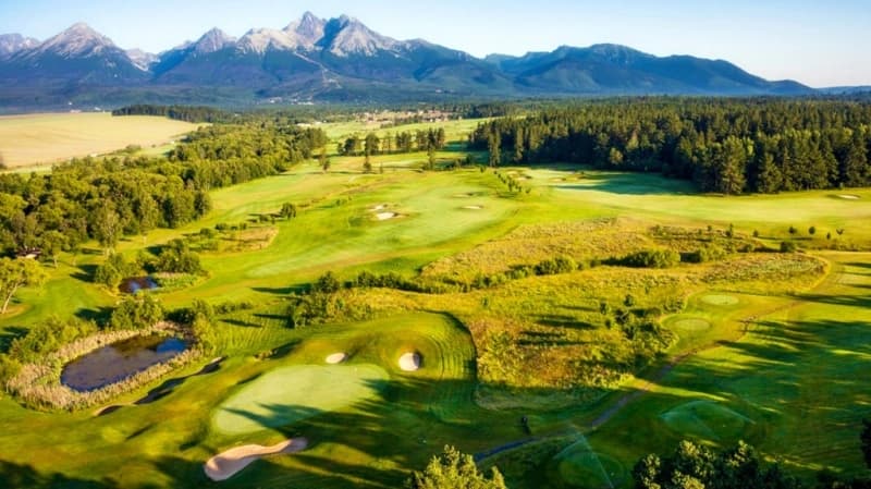 Black Stork Golf Resort - atrakcia v okolí Apartmánov Terra, vzdialenosť 2,4 km - Golfový rezort s 27 jamkami a nádhernými výhľadmi na Vysoké Tatry.